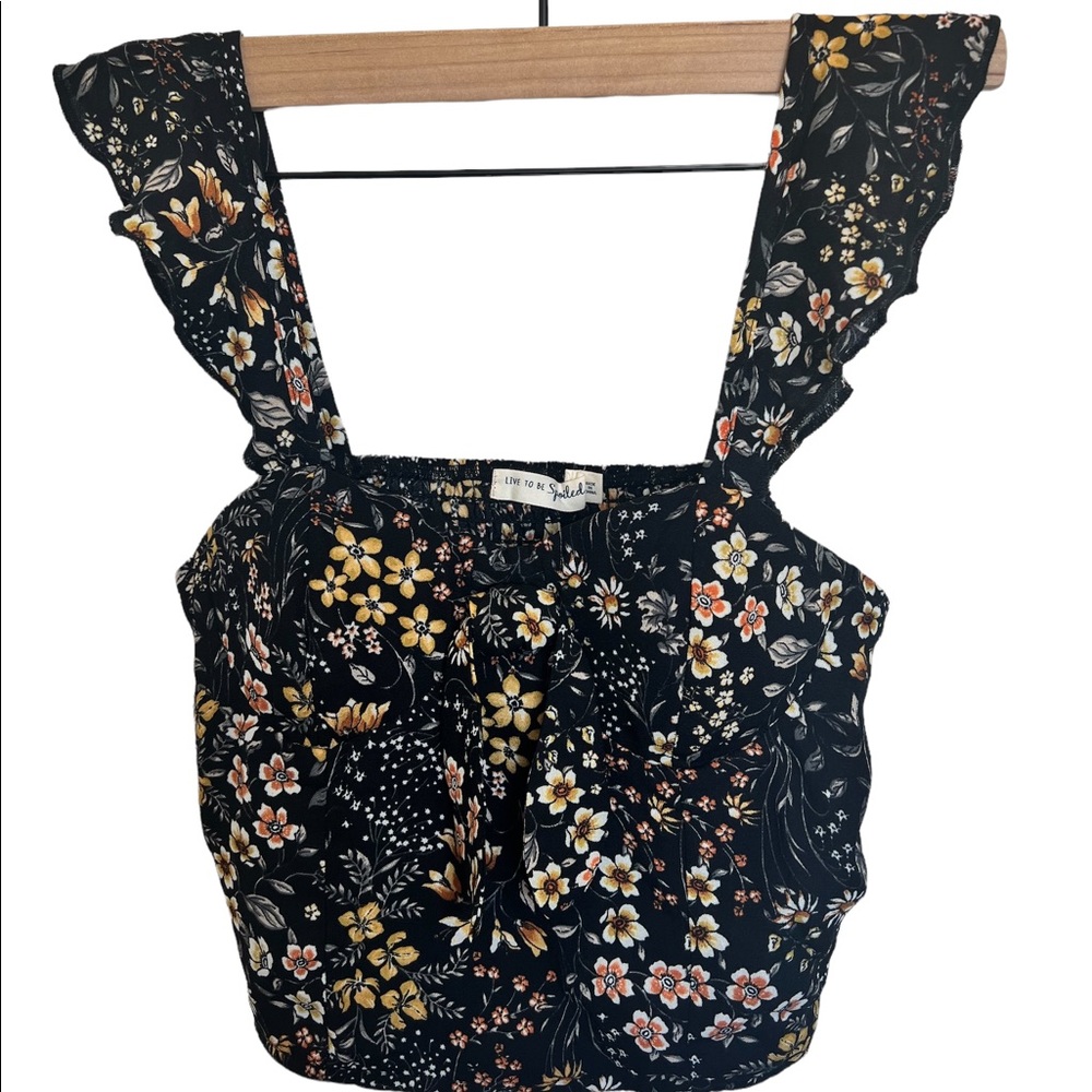 Love to be spoiled crop top